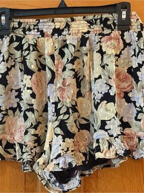American Eagle Outfitters Black Floral Ruffle  Shorts